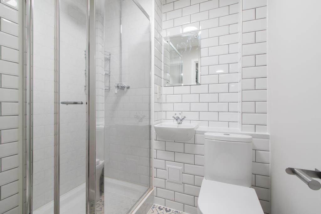 Flat 2, 6 Morrison Circus