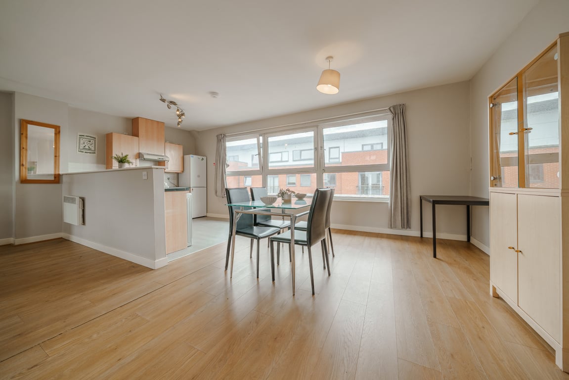 Flat 71, Mayfair Court