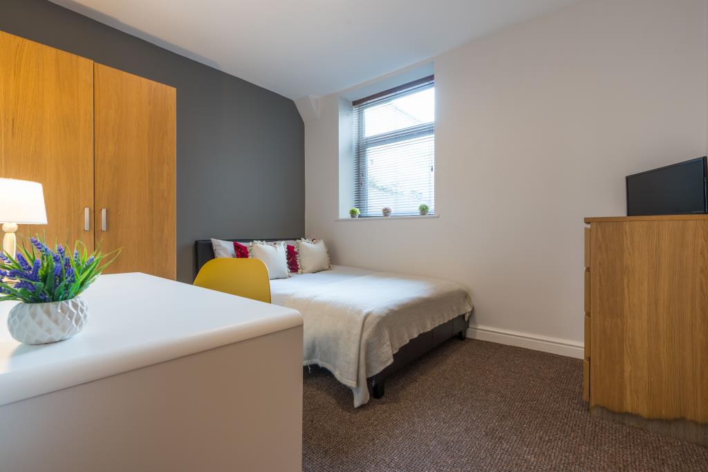 Flat 1, 28 Glynrhondda Street