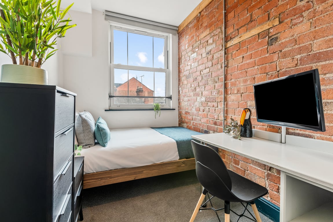 Flat 18, Shoe & Boot Factory