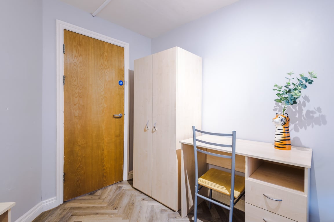 Flat 7, Rylands House