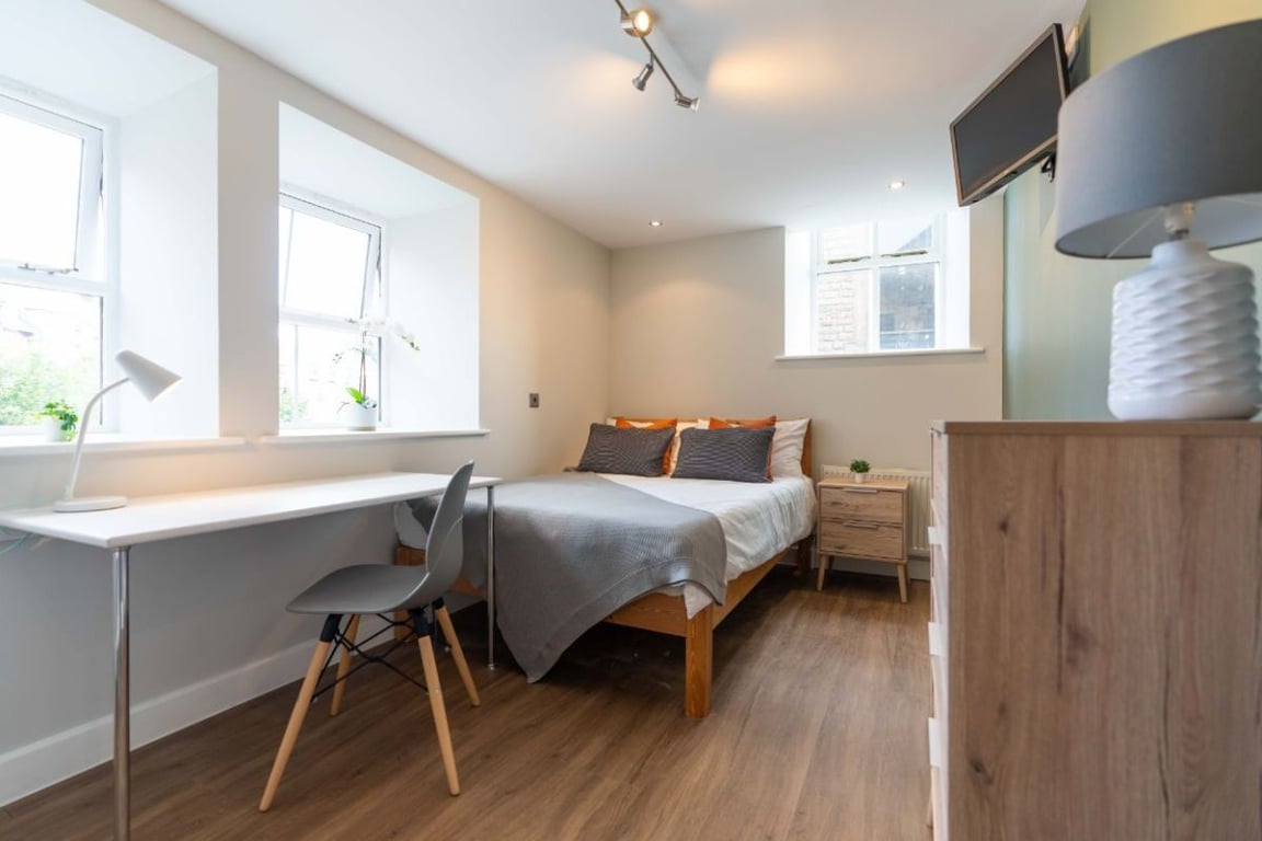 Flat 3 Shiners Yard, 123 Jesmond Road