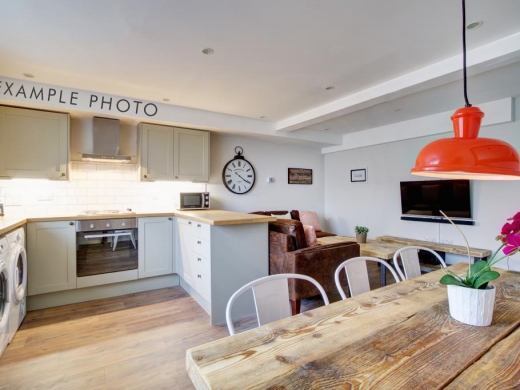 Flat 9, 6 Morrison Circus