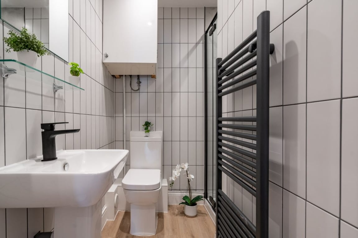 Flat 3, 269 Jesmond Road