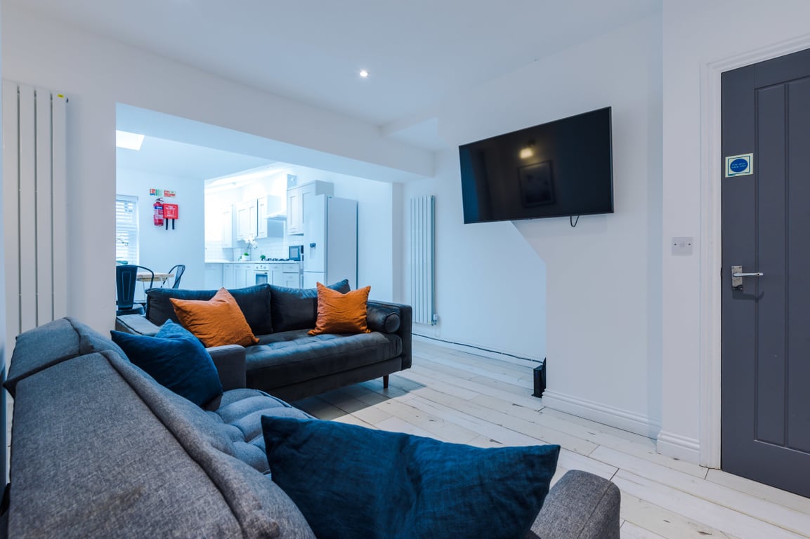 7 Gladstone Terrace