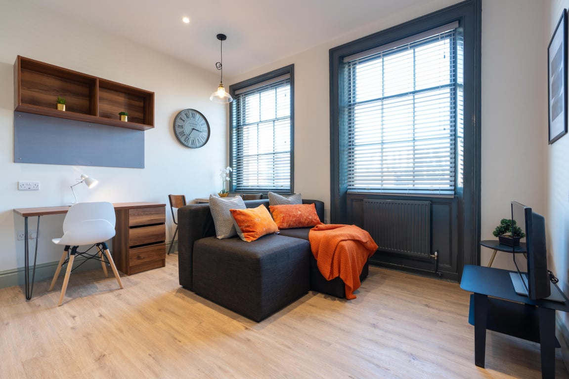 Flat 8, 76 Mount Pleasant