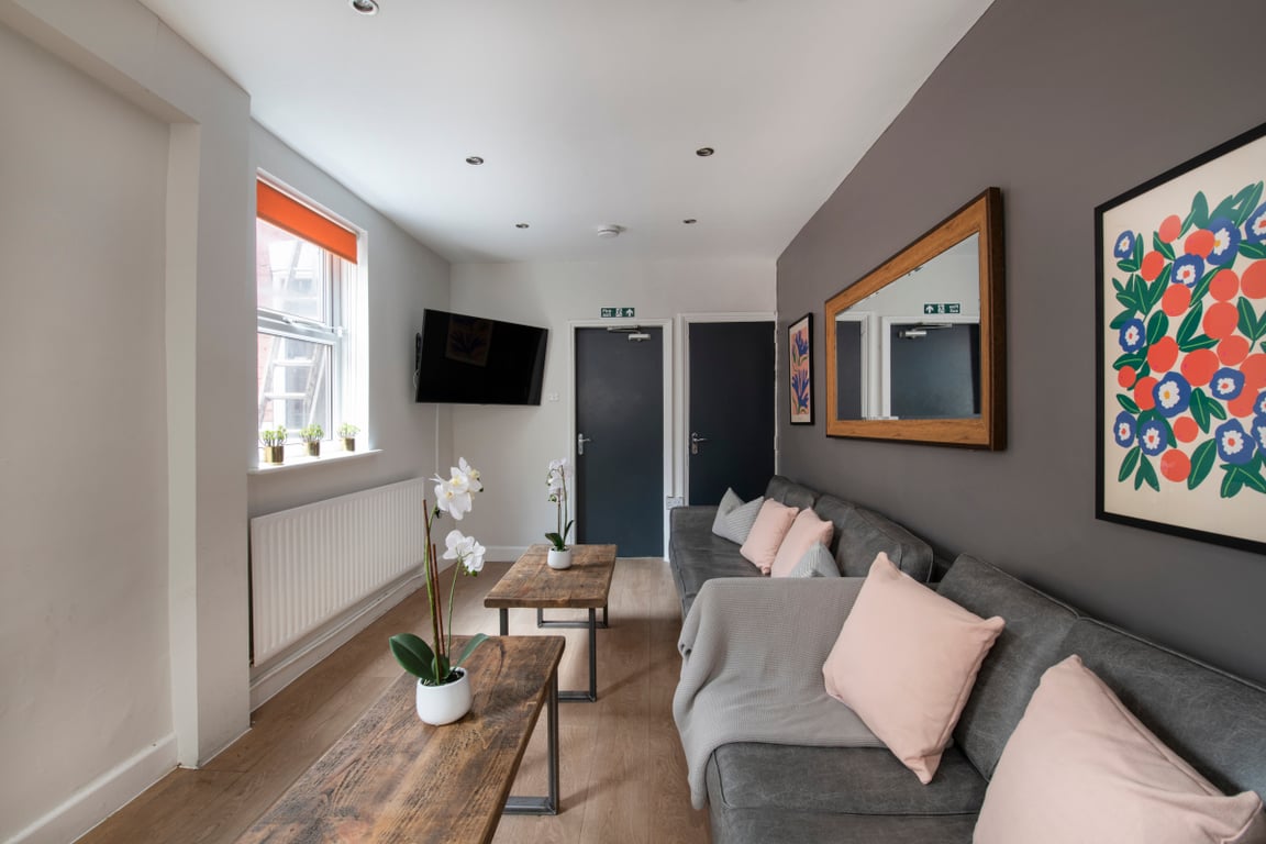 50 Derby Grove