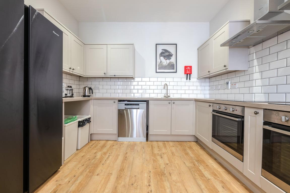 Flat 1, 124 Walter Road