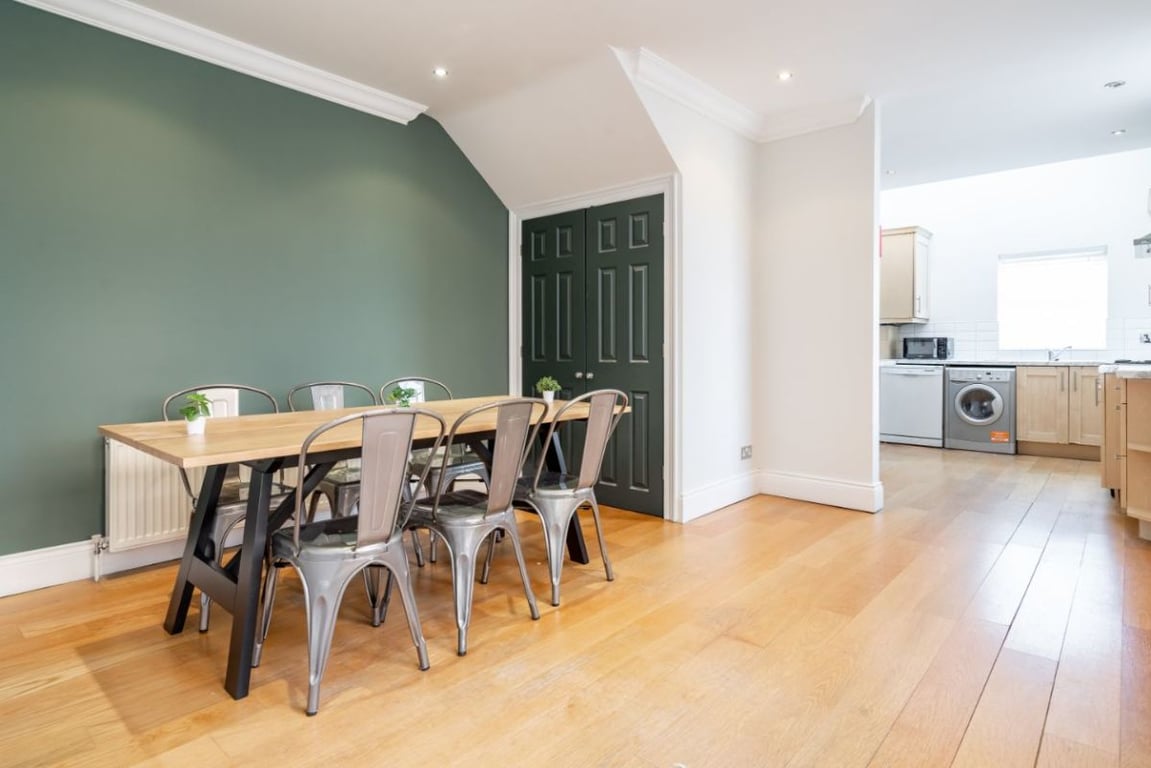 Flat 2 26 Eslington Terrace