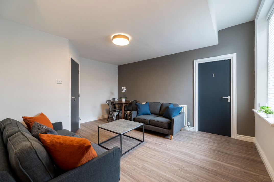 14 King John Terrace