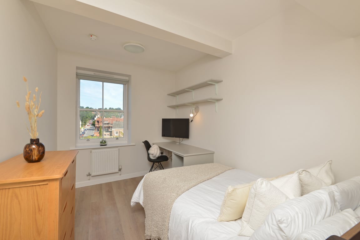 Flat 7, Isca Lofts