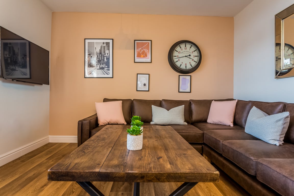 Flat 3, 1 St Hilds Lane