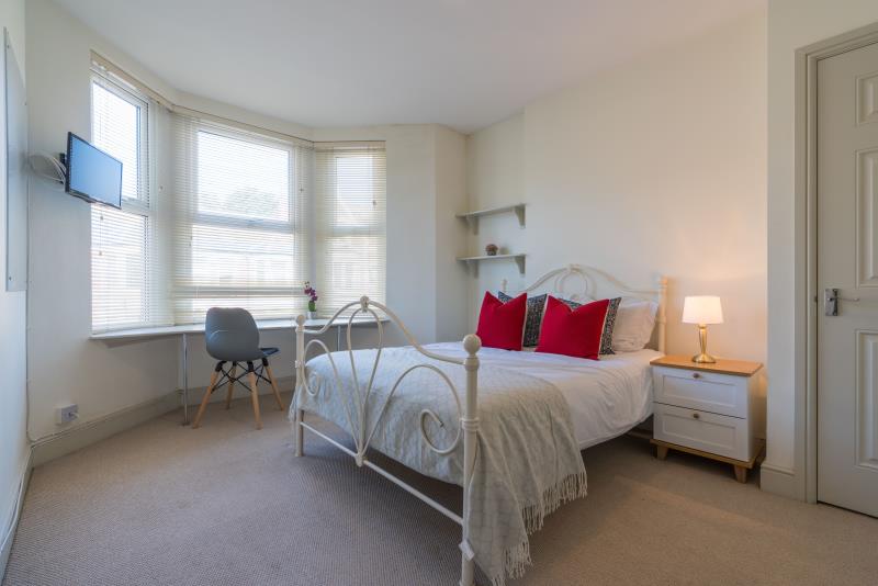 75 Colum Road