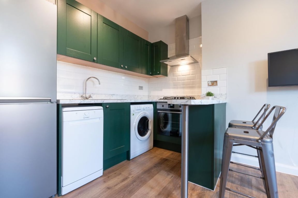 Flat 3 20 Kimberley Gardens