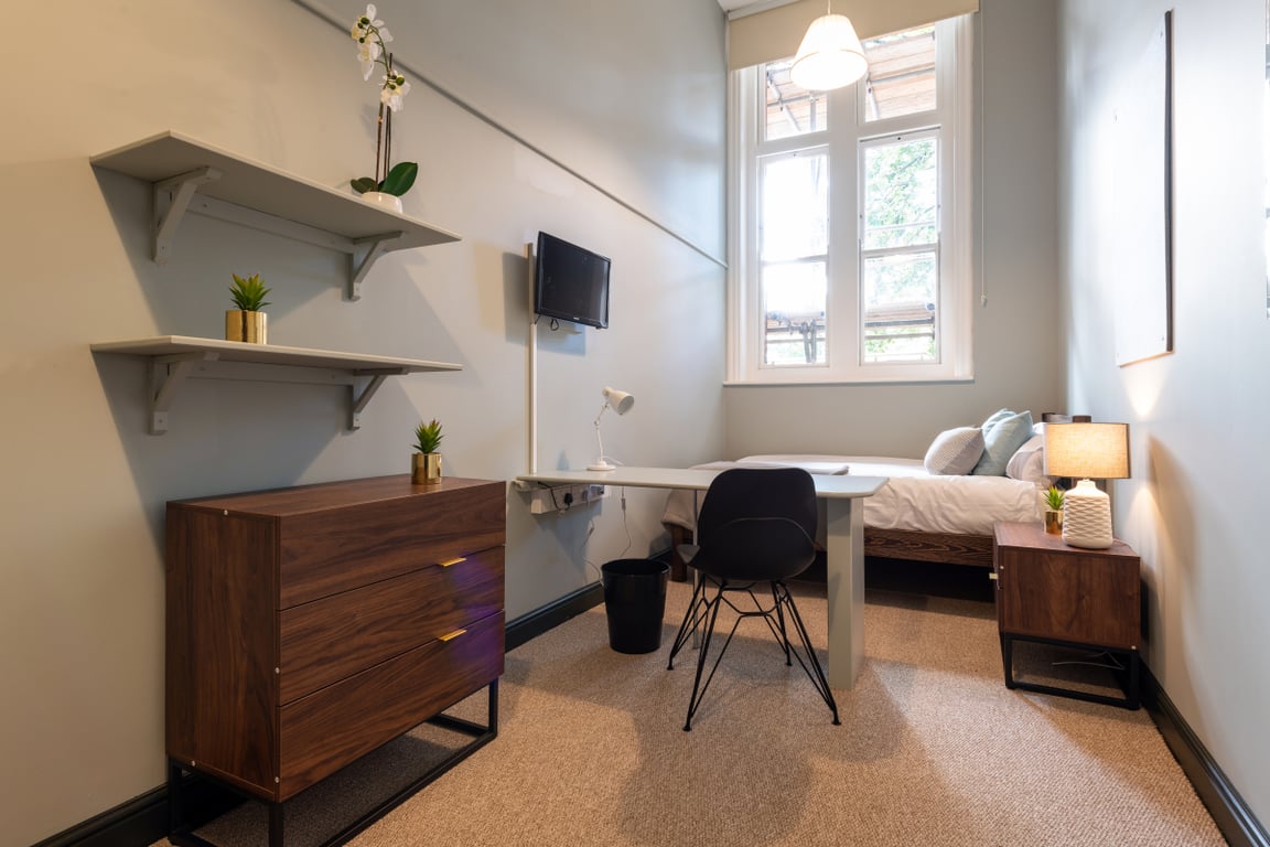 Flat T Bishop Blackall School