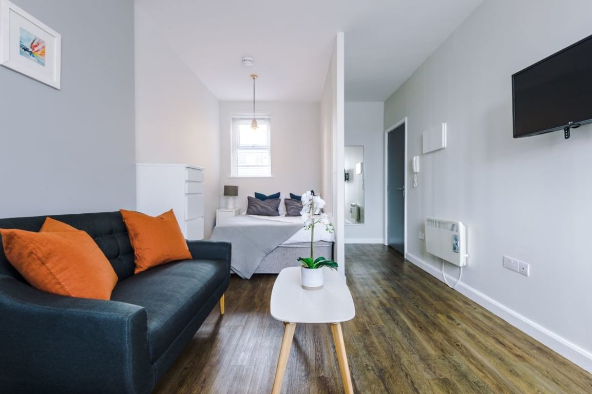 Flat 6, 44 Burdon Terrace