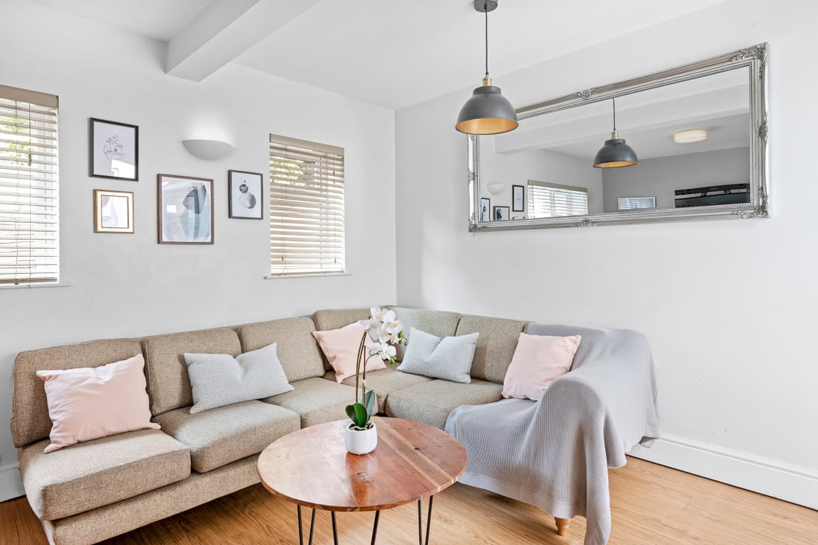 40 Derby Grove