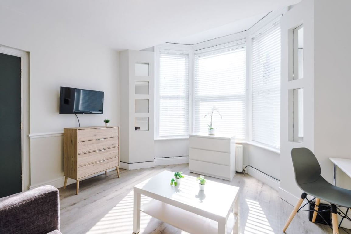 Flat B, 188 Heaton Park Road
