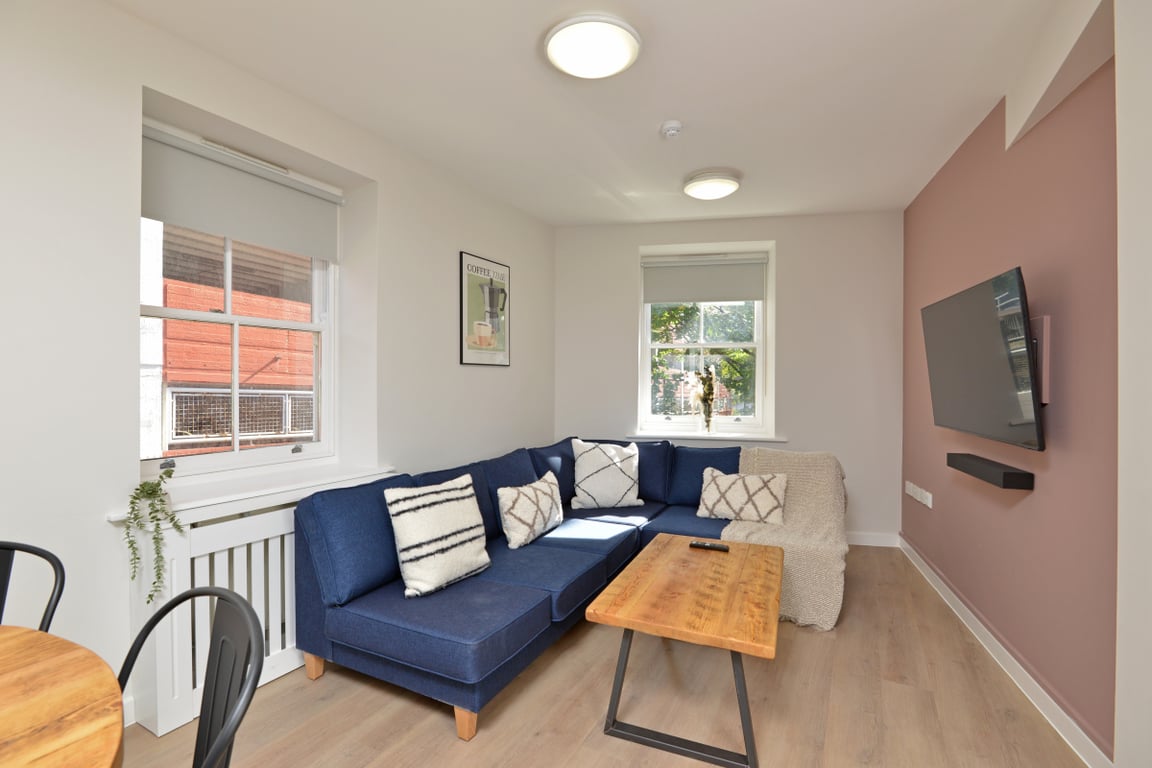Flat 9, Isca Lofts