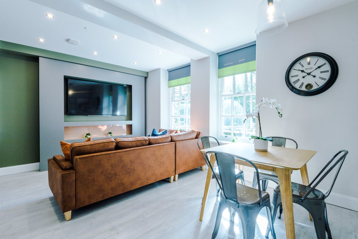 Flat 5, A Jesmond View