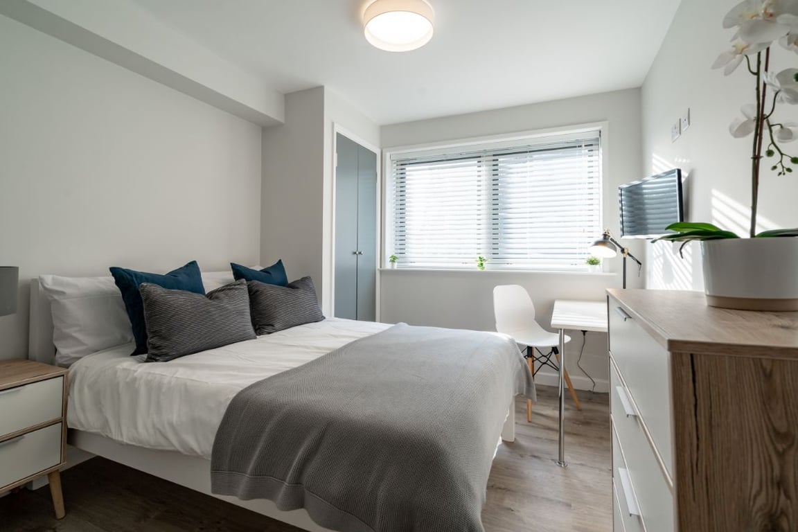 Flat 1 The Square, 1 Falconar Street