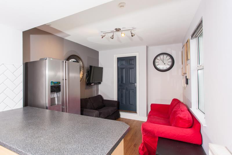 24 Moy Road