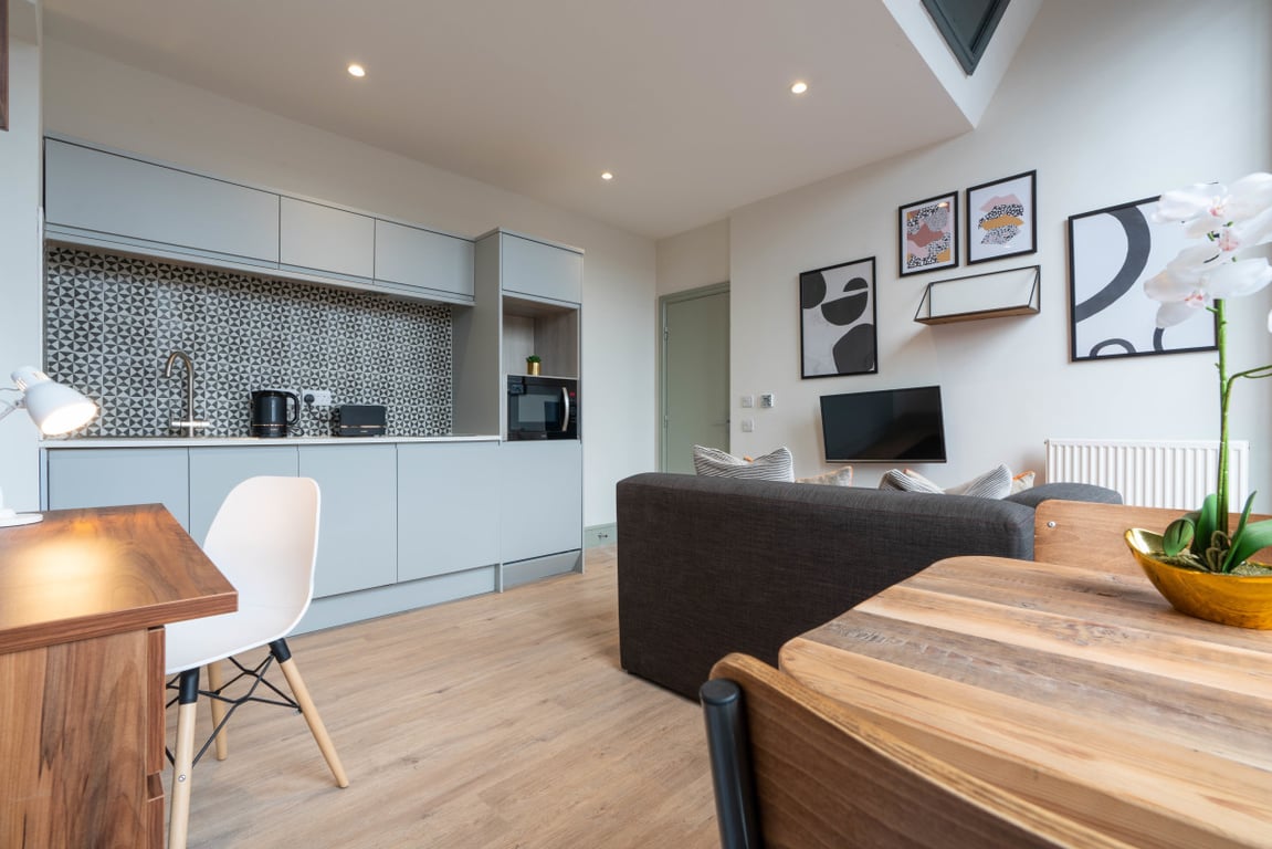 Flat 5, 76 Mount Pleasant