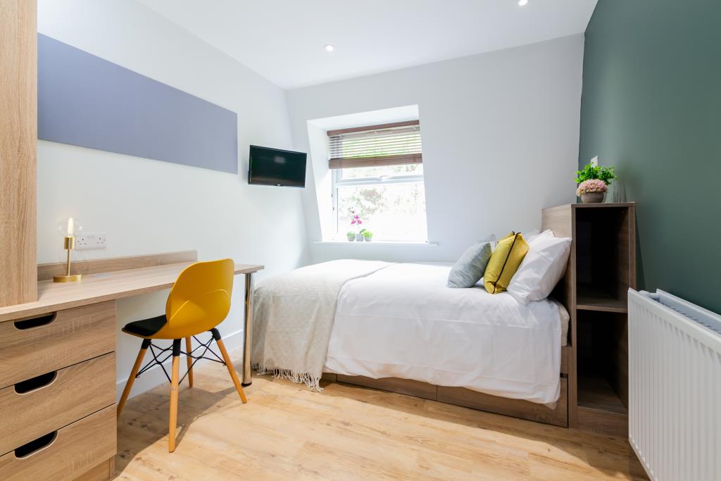 Flat 8, 42 Bankfield Road