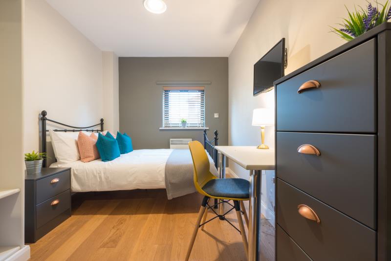Flat 9, Byron Lofts