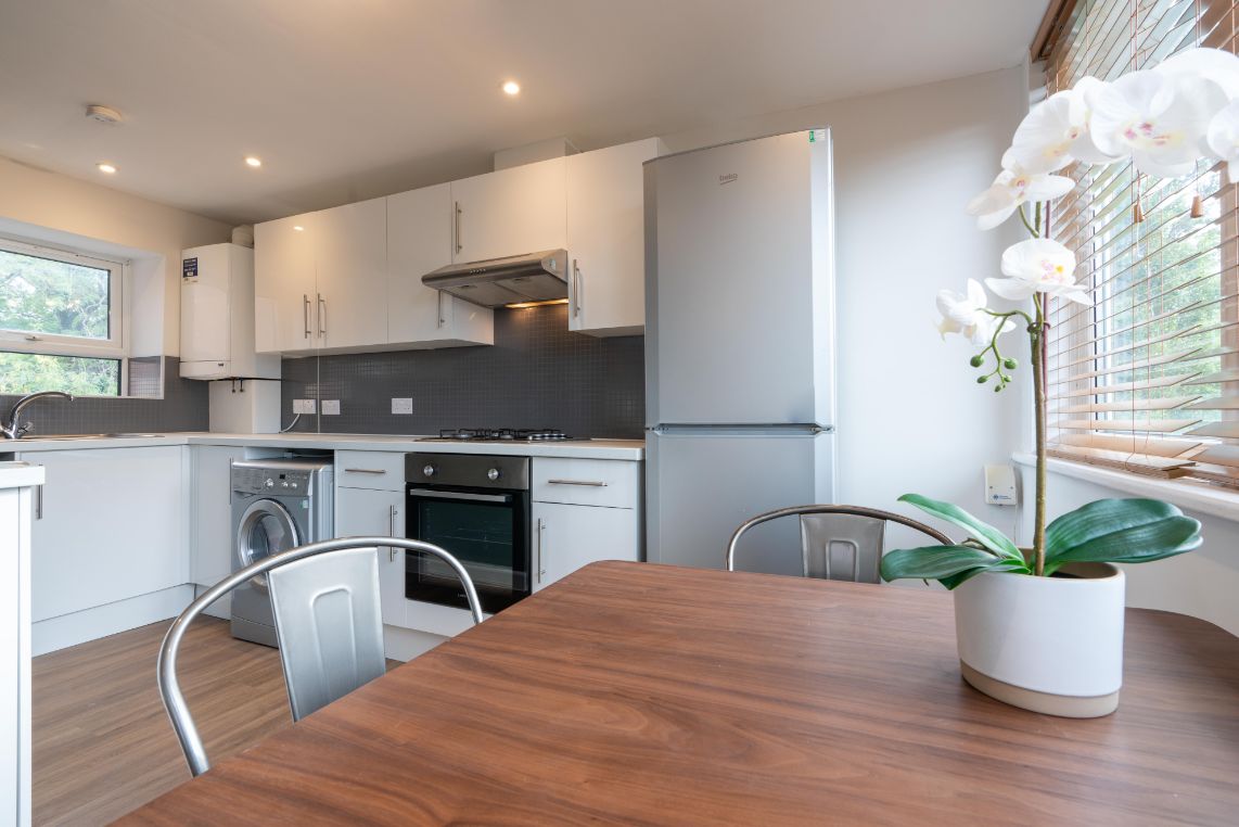 Flat 6 Linden House, 117-119 Jesmond Road