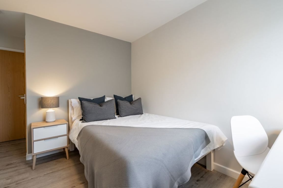 Flat 7 The Square, 1 Falconar Street