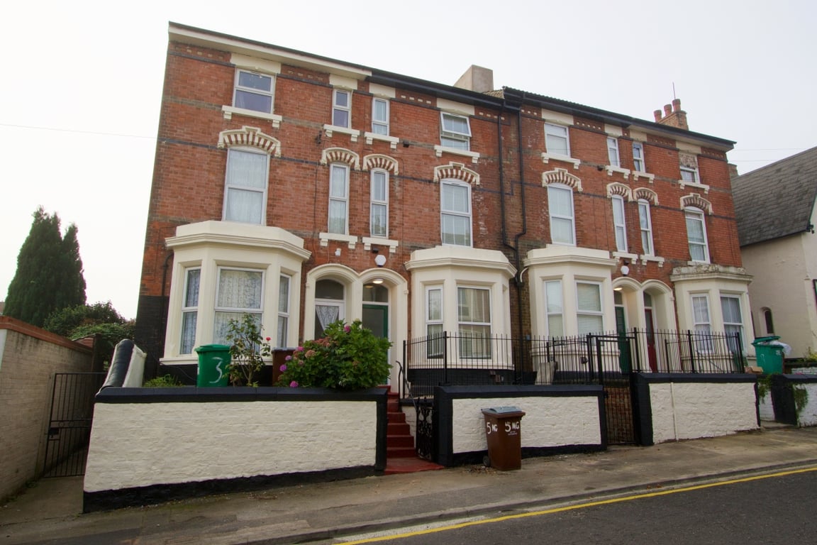 5 Newstead Grove