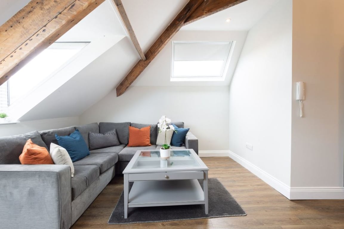 Flat 7, 44 Burdon Terrace