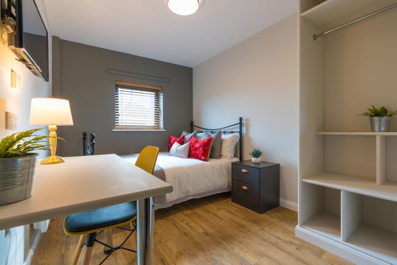 Flat 6, Byron Lofts