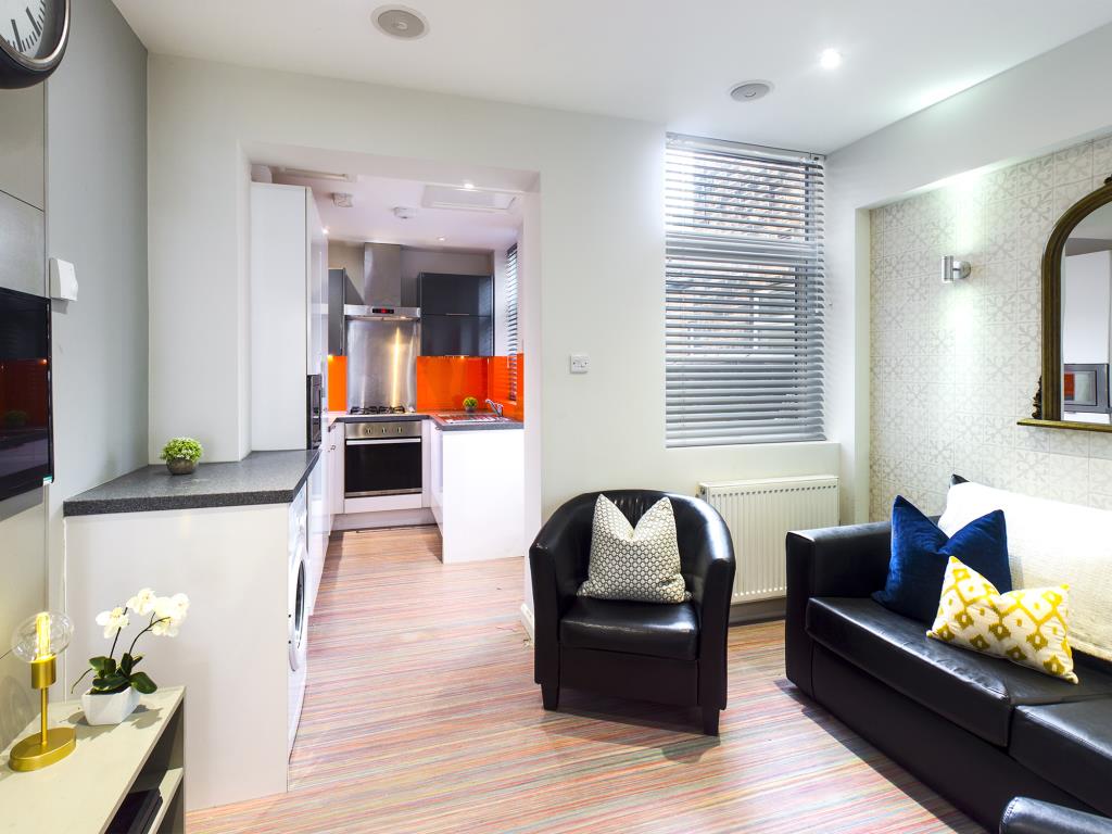 6 Guildford Street