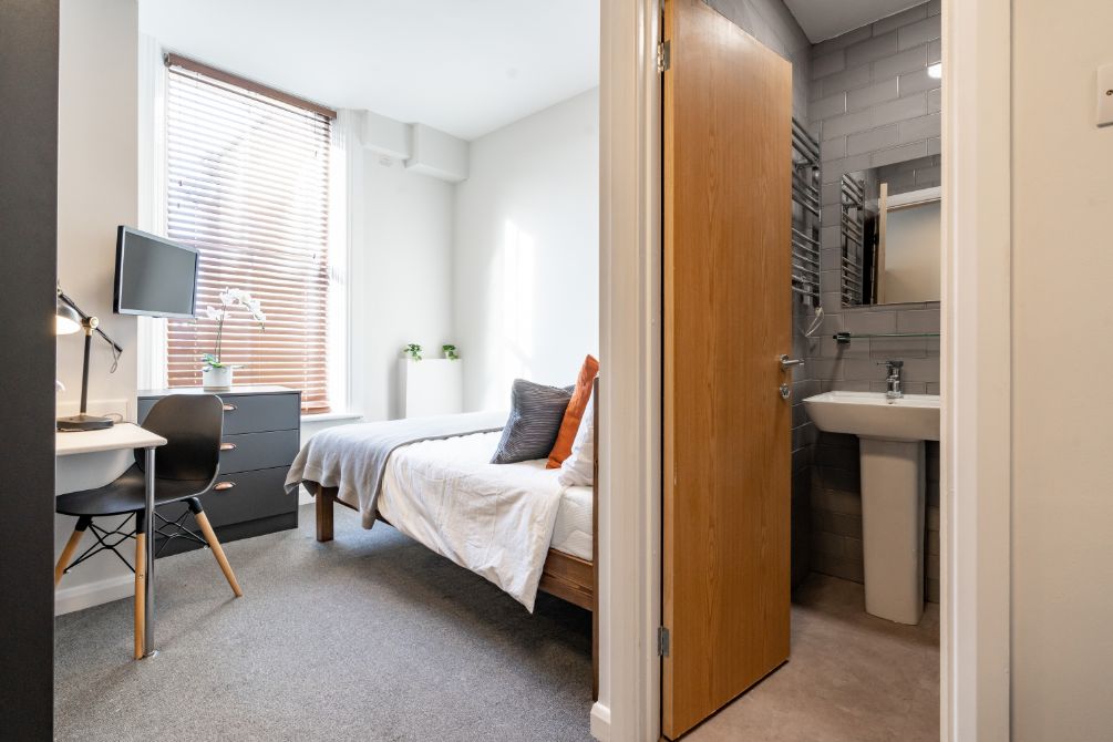 Flat 5 Kielder House, 55-59 Osborne Road