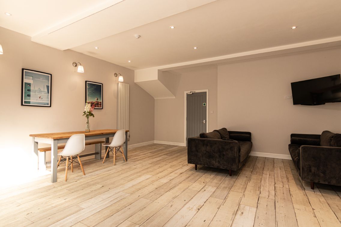 89 Woodcroft Road