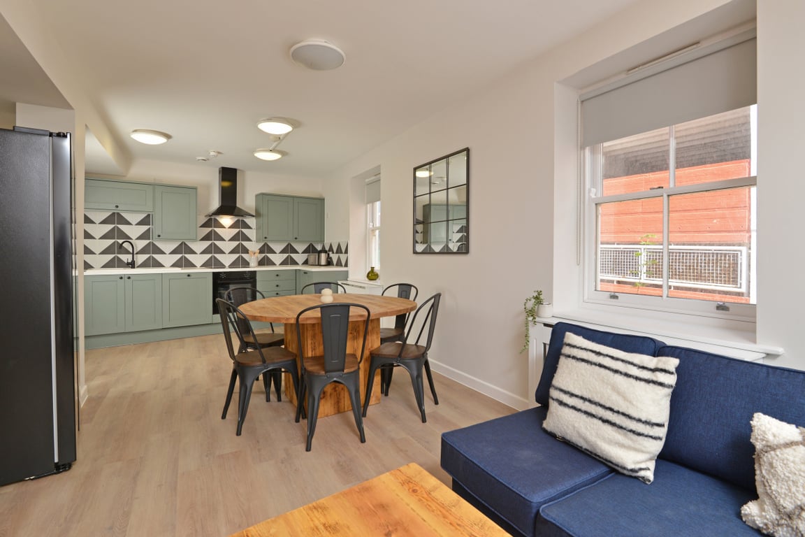 Flat 9, Isca Lofts