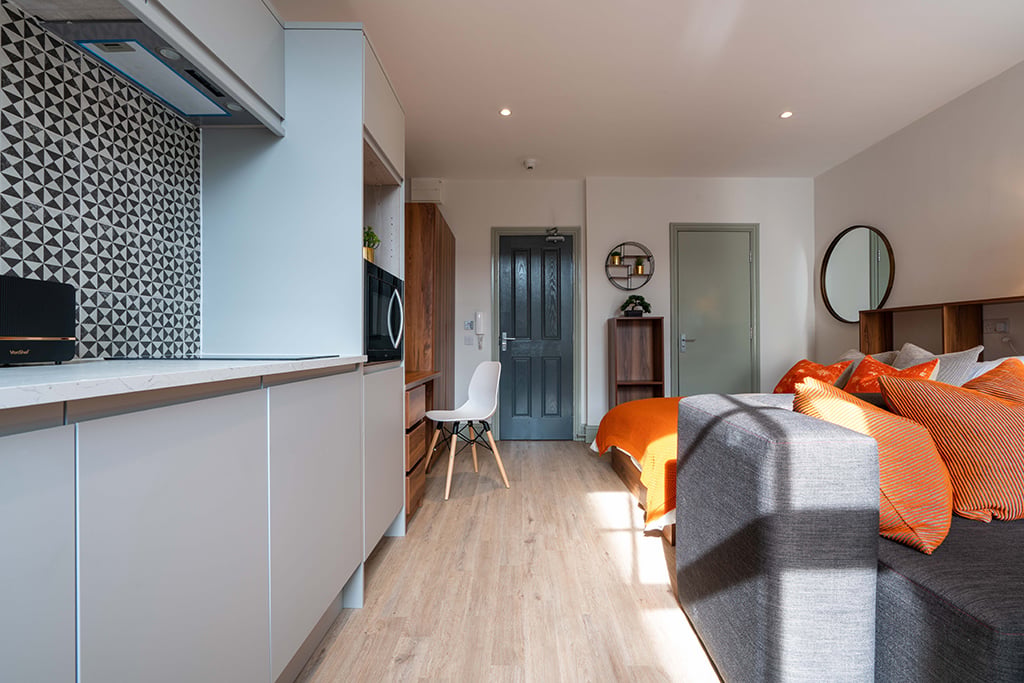 Flat 4, 76 Mount Pleasant