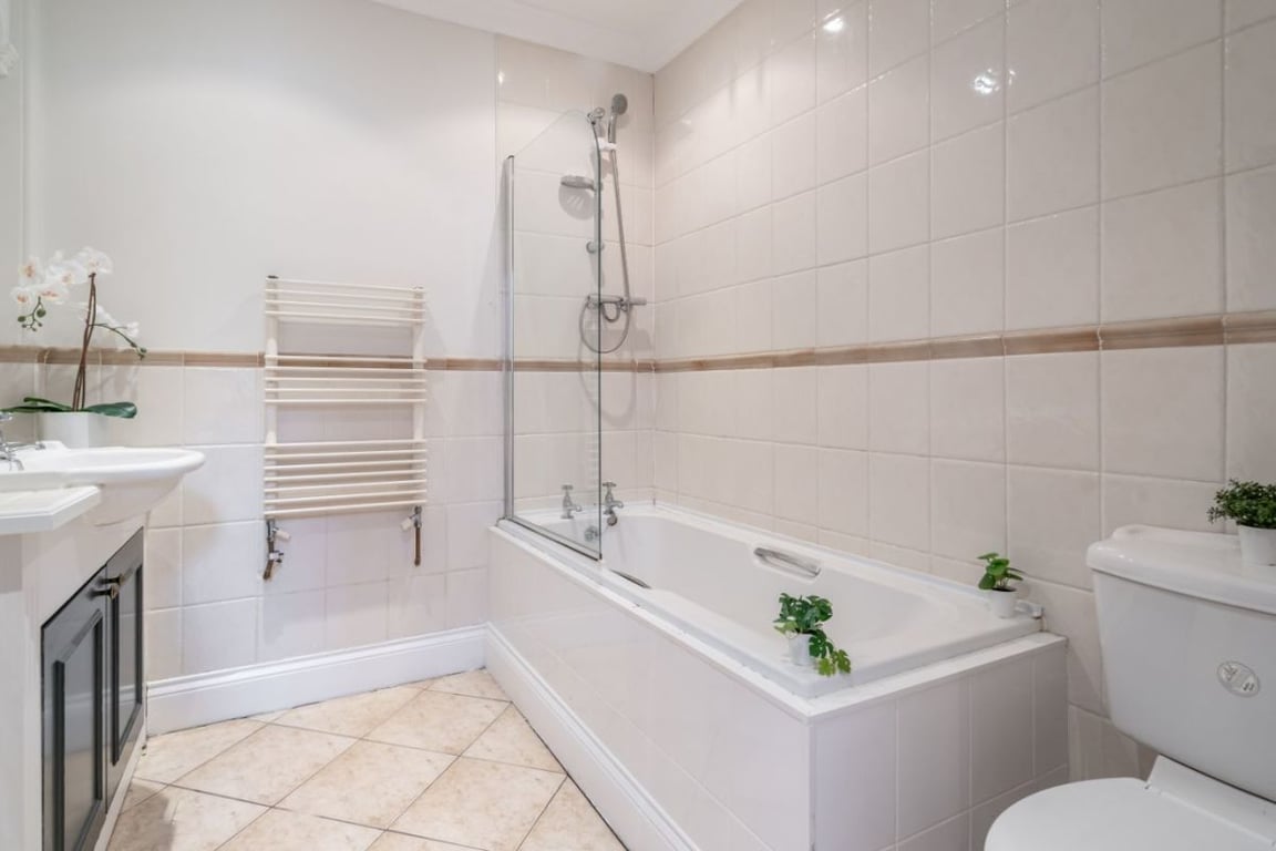 Flat 2 26 Eslington Terrace