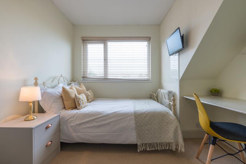 111b Richmond Road