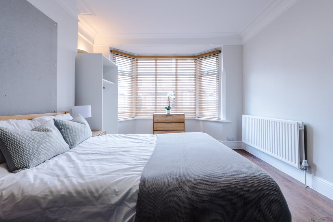 25 Elmsthorpe Avenue