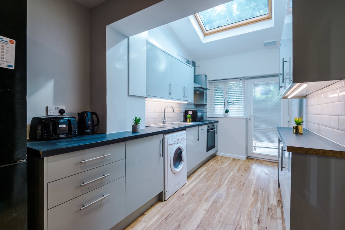 60b Derby Road