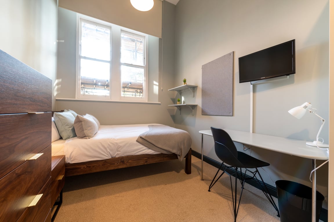 Flat U Bishop Blackall School