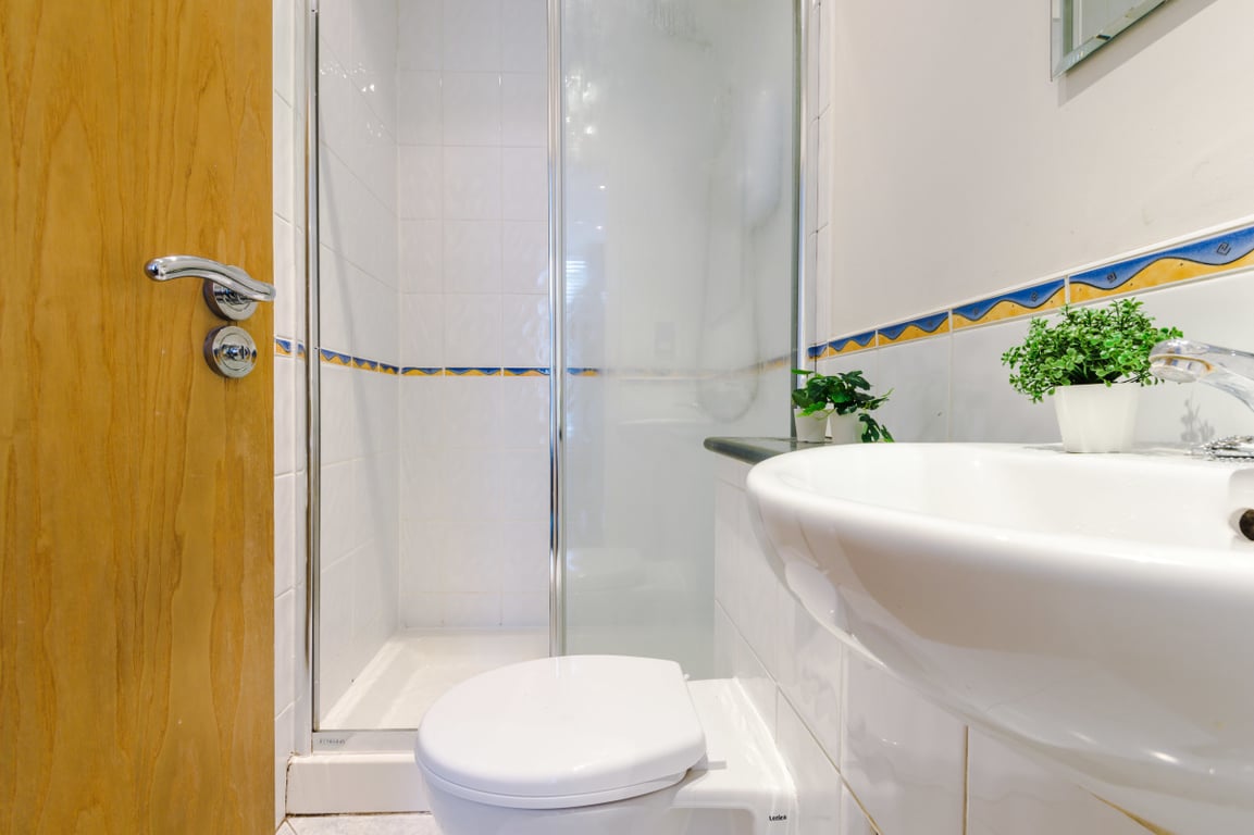 Flat 1, 2 Osborne Avenue