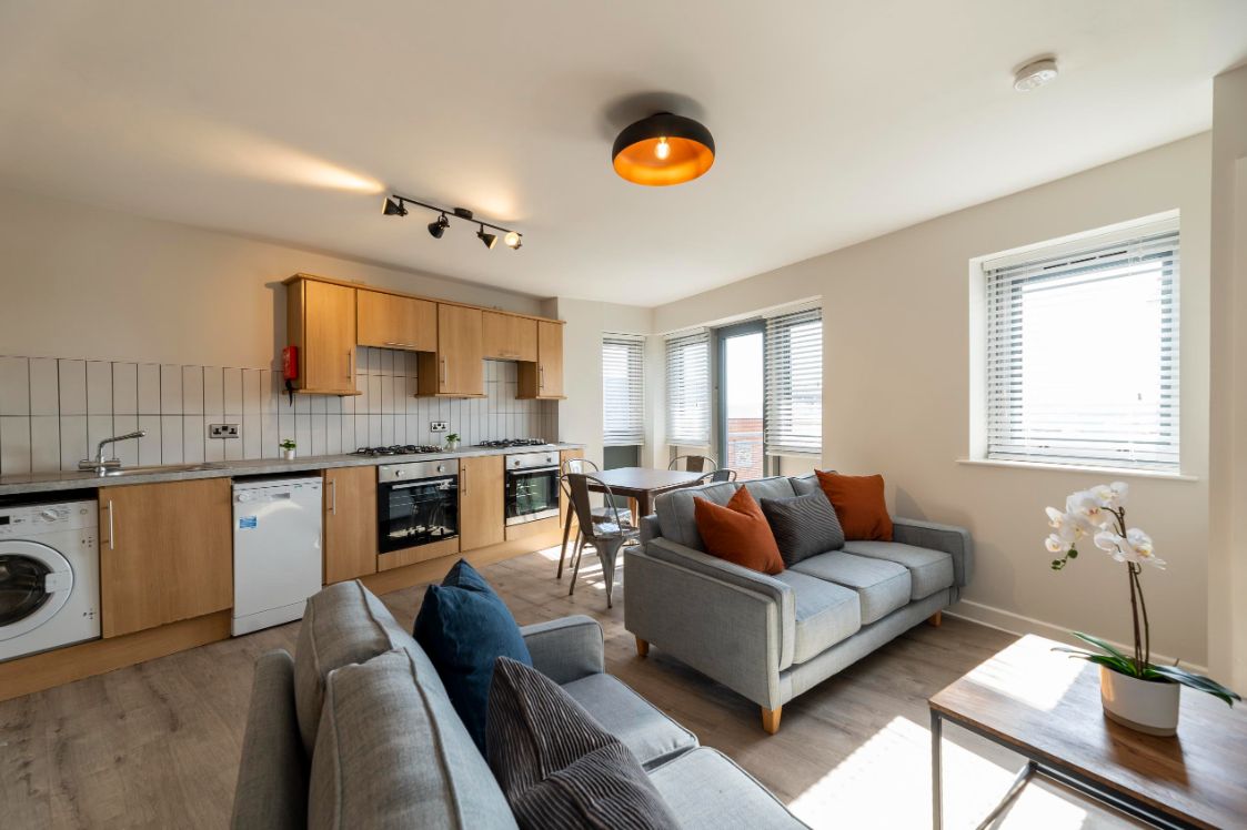 Flat 11 The Square, 1 Falconar Street