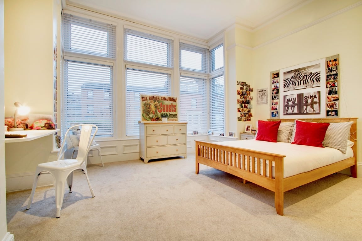 135 Hyde Park Road