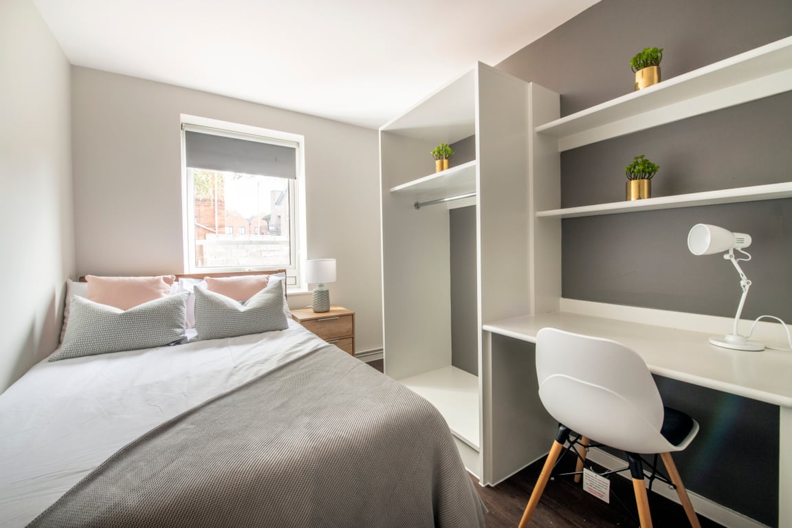 Flat 2, 4 Rob Roy House