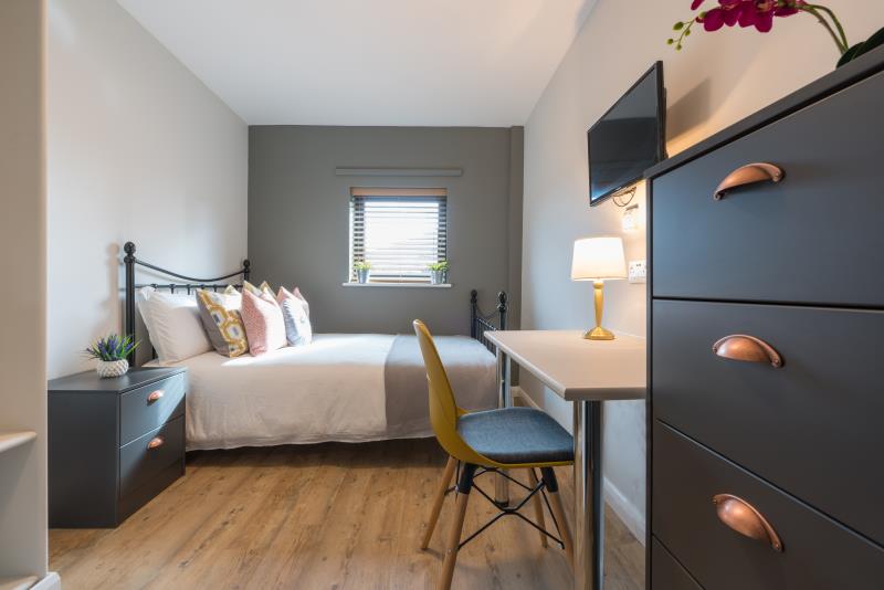 Flat 6, Byron Lofts