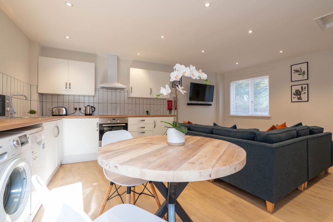 Flat C, 113 Portland Road